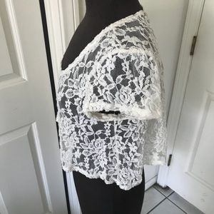 American Rag Tops - American Rag Lace Boho Style crop top American Rag Tops - American Rag Lace Boho Style crop top
